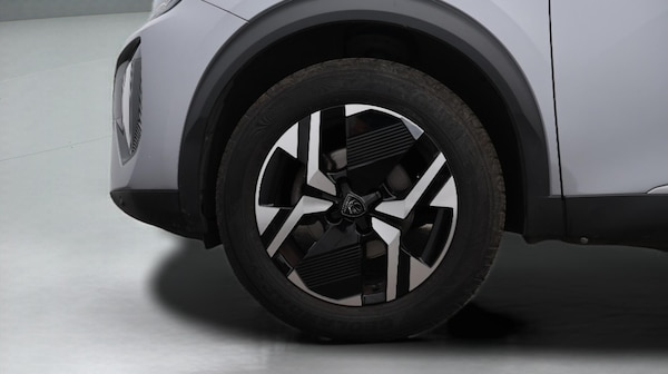 Used Peugeot 2008 2024 for sale - 75600609: Photo 19