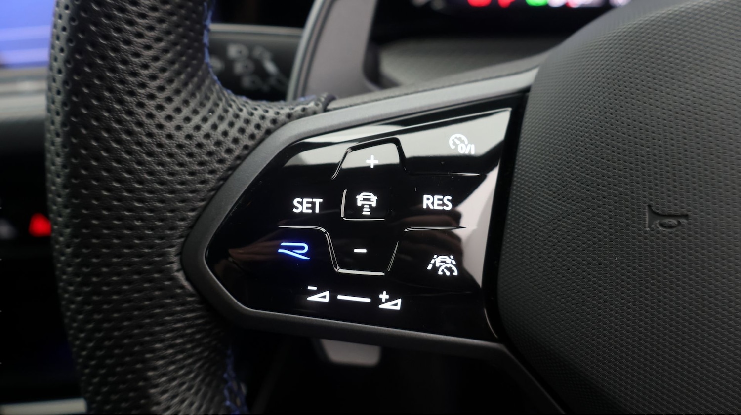 Used Volkswagen Golf 2023 for sale - 77527813: Photo 23