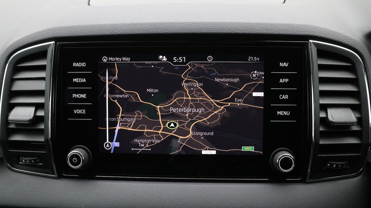 Used Skoda Karoq 2020 for sale - 76634230: Photo 12