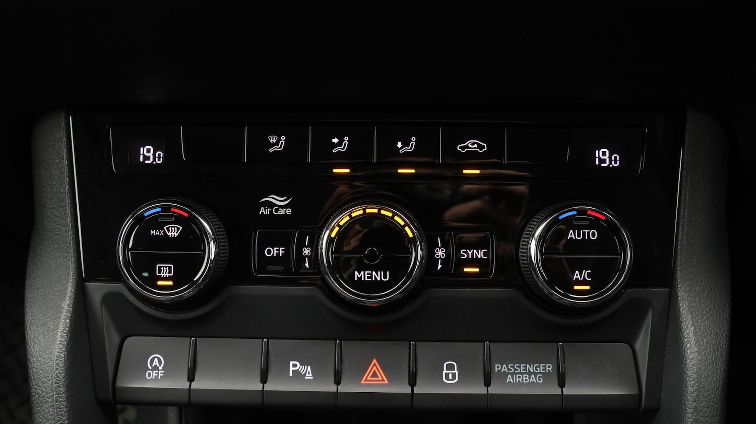 Used Skoda Karoq 2020 for sale - 76634230: Photo 13