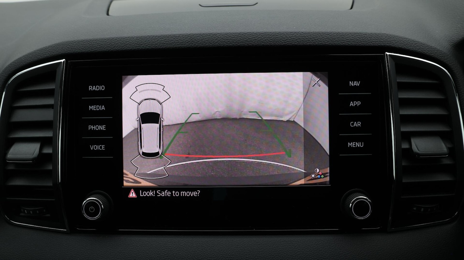 Used Skoda Karoq 2020 for sale - 76634230: Photo 27