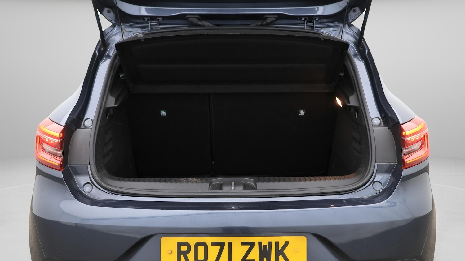 Used Renault Clio 2021 for sale - 76122209: Photo 18