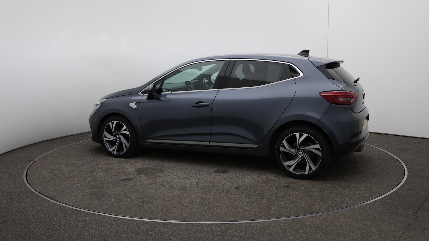 Used Renault Clio 2021 for sale - 76122209: Photo 47