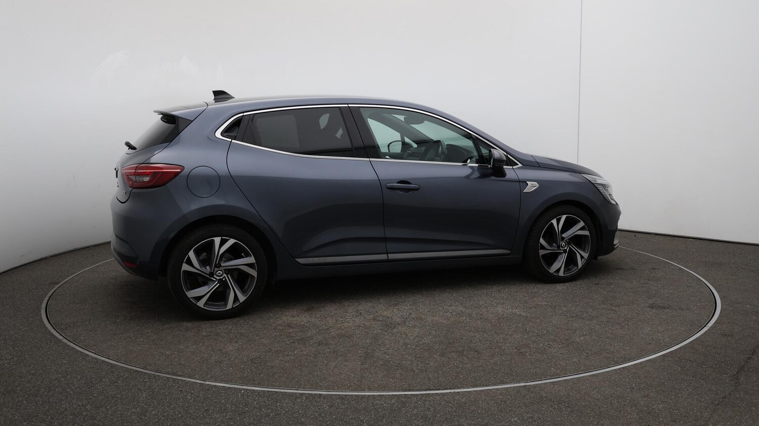 Used Renault Clio 2021 for sale - 76122209: Photo 51