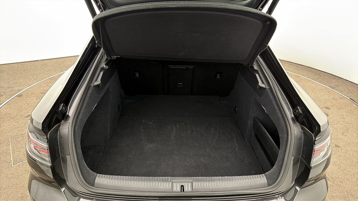 Used Volkswagen Arteon 2022 for sale - 77968485: Photo 16