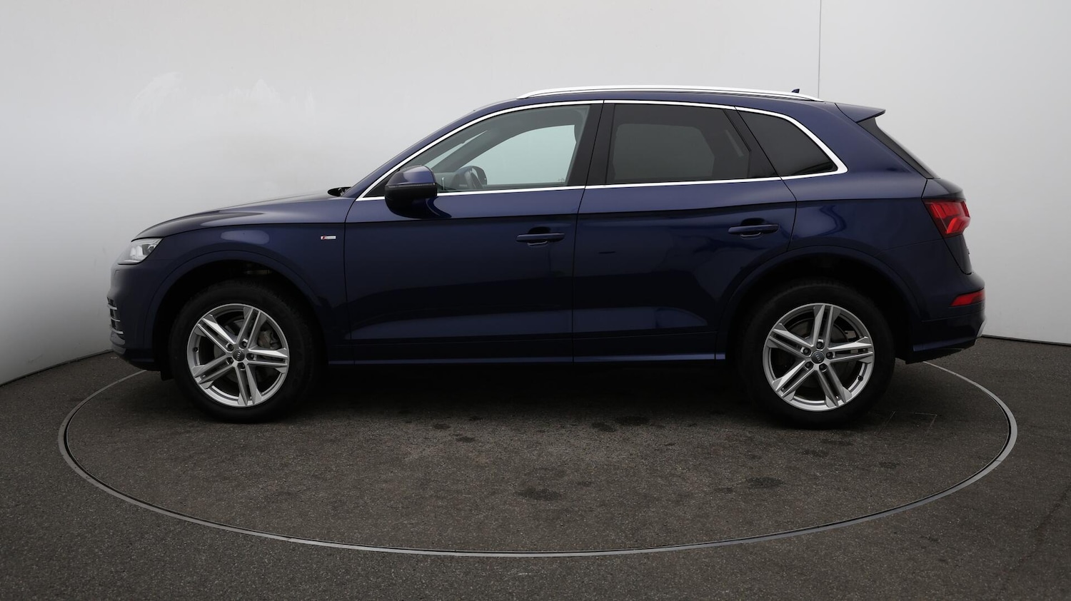 Used Audi Q5 2019 for sale - 76151478: Photo 64