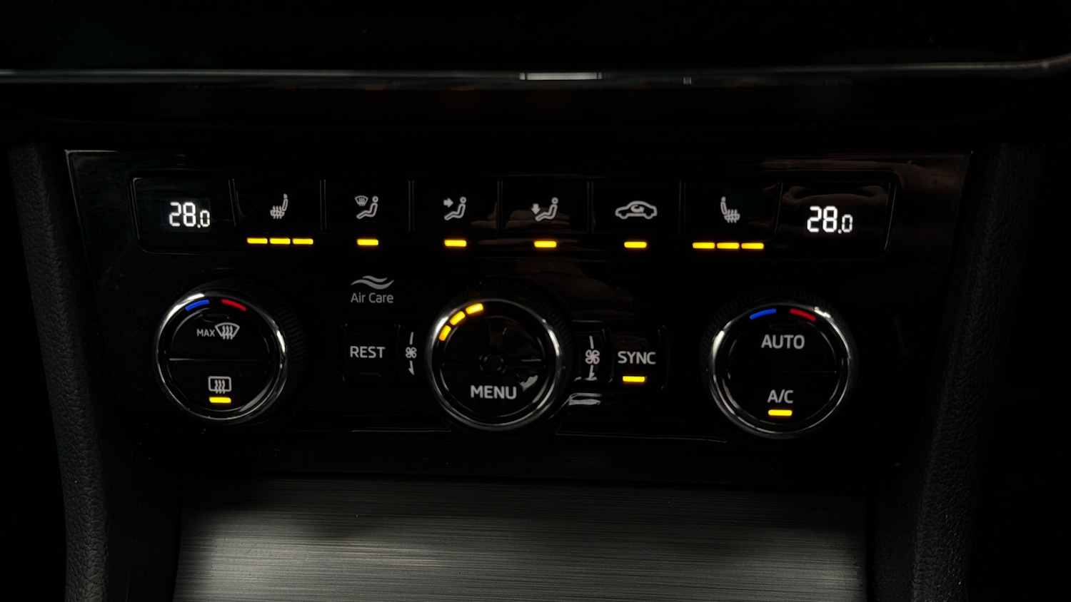 Used Skoda Superb 2024 for sale - 78083864: Photo 11