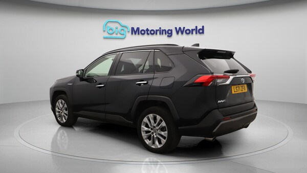 Used Toyota RAV4 2021 for sale - 76306473: Photo 6