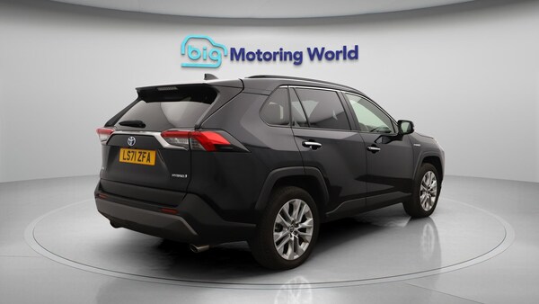 Used Toyota RAV4 2021 for sale - 76306473: Photo 8