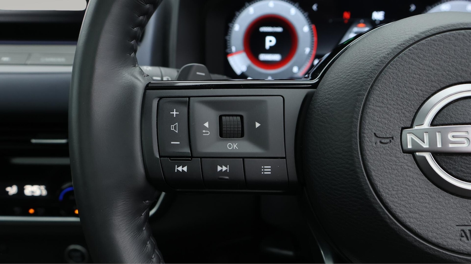 Used Nissan Qashqai 2023 for sale - 76012800: Photo 25