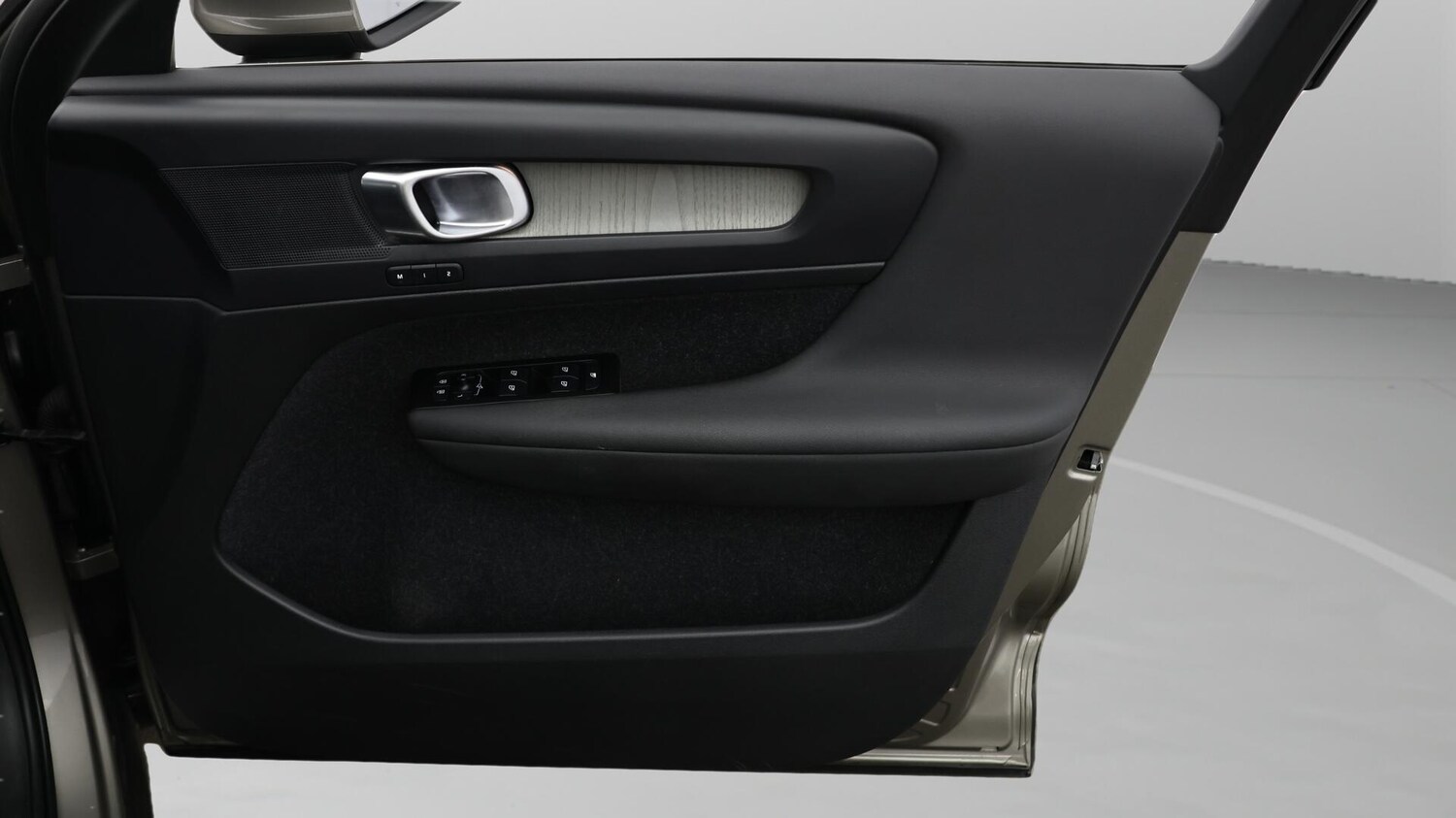 Used Volvo XC40 2021 for sale - 76484429: Photo 16