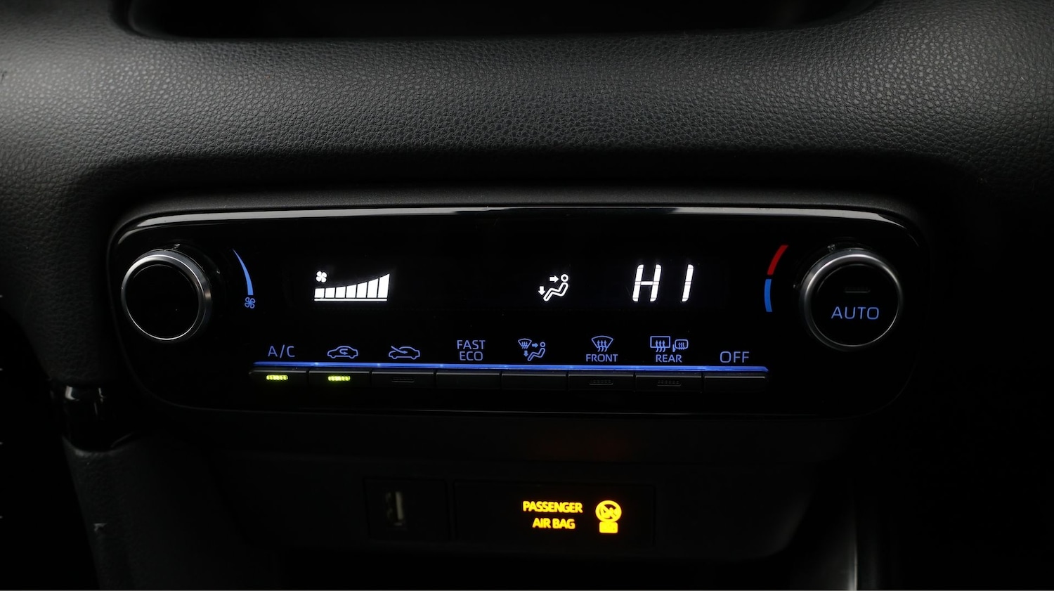 Used Toyota Yaris 2022 for sale - 77618650: Photo 12