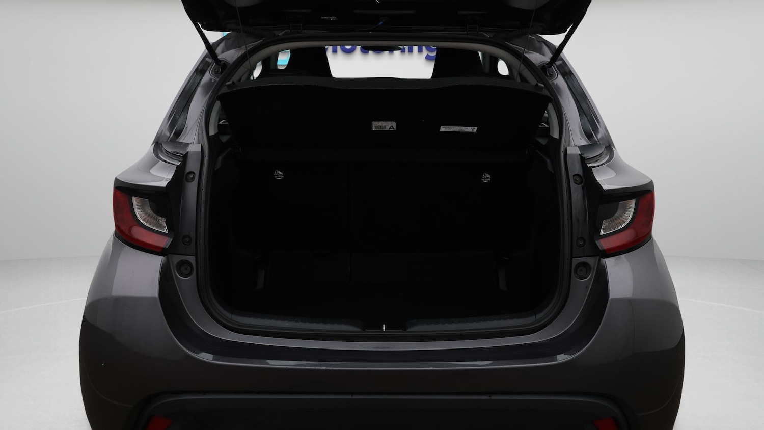 Used Toyota Yaris 2022 for sale - 77618650: Photo 17