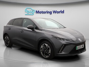 2023 (23) - 64kWh Trophy Long Range Hatchback 5dr Electric Auto (203 ps)