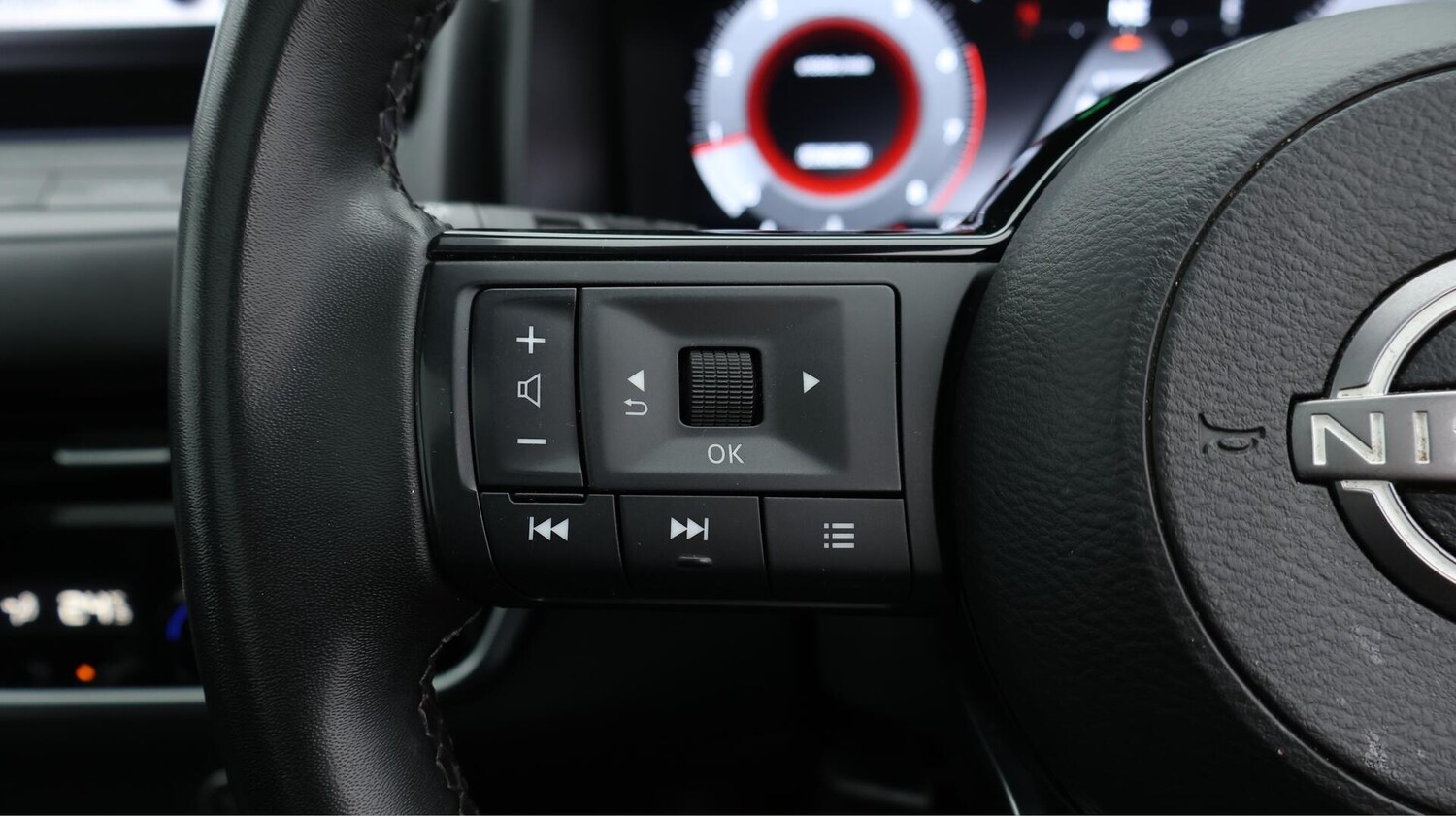 Used Nissan Qashqai 2023 for sale - 76349775: Photo 25