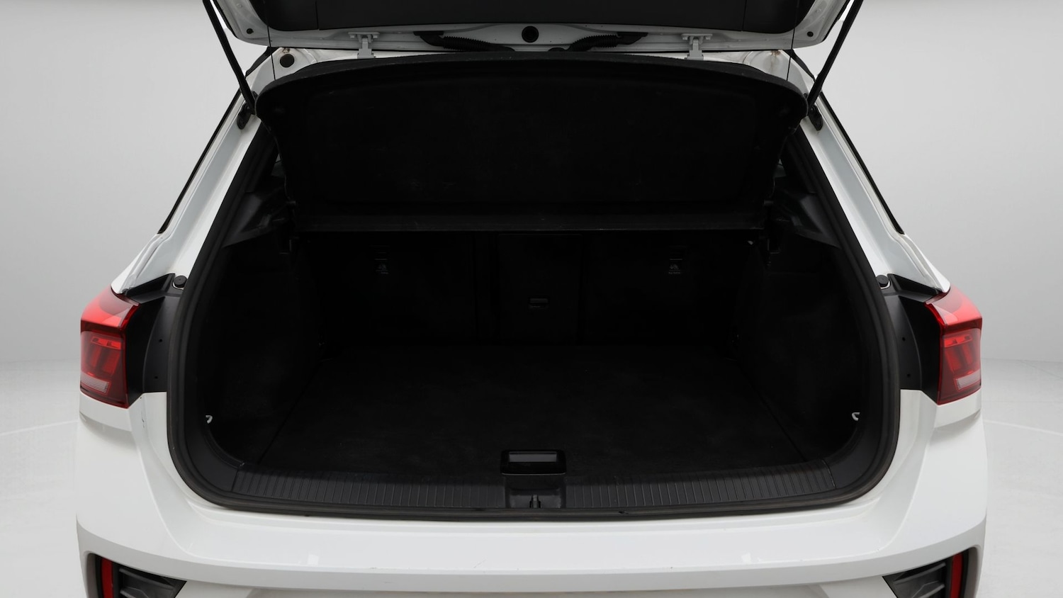 Used Volkswagen T-Roc for sale - 77749684: Photo 17