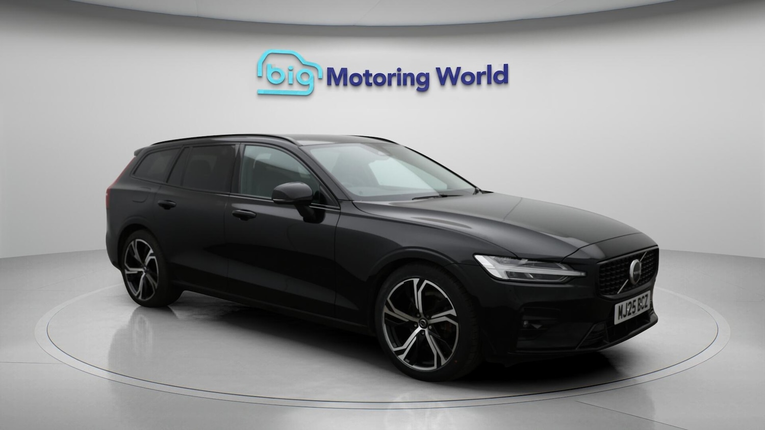 Used Volvo V60 2025 for sale - 76780595: Photo 2