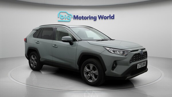 Used Toyota RAV4 2022 for sale - 76240219: Photo 2