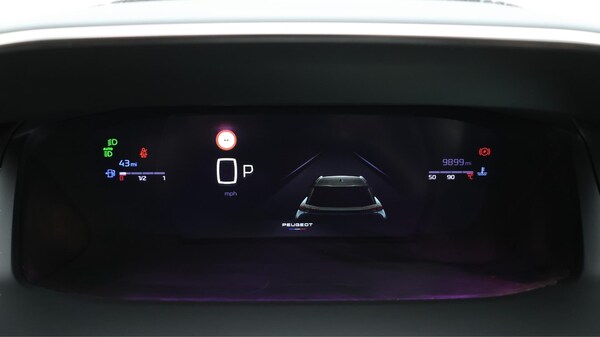 Used Peugeot 2008 2023 for sale - 75544191: Photo 11