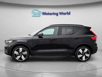 Used Volvo XC40 2023 for sale - 79556509: Photo