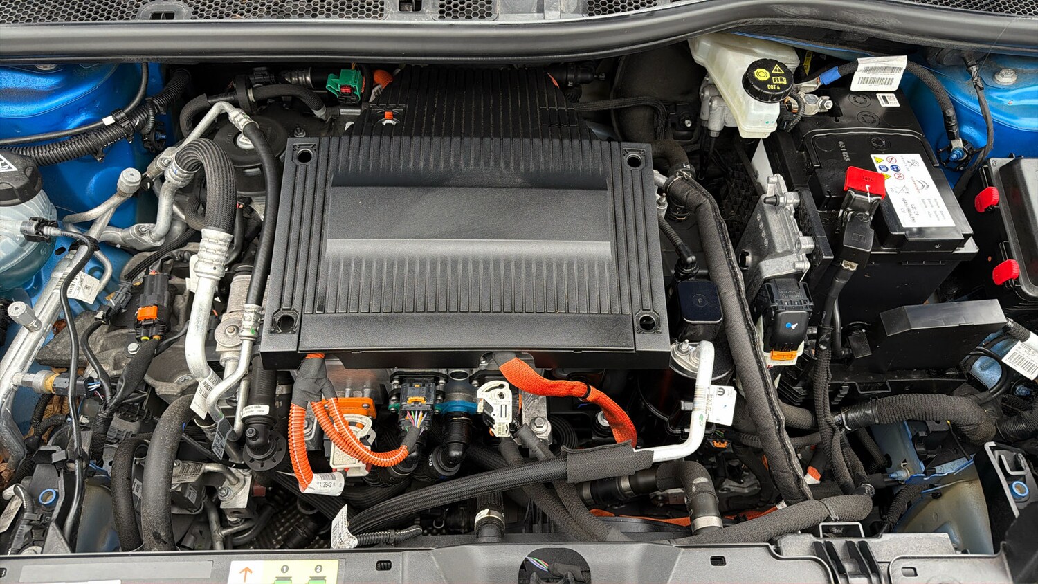 Used Peugeot E-2008 for sale - 78163063: Photo 18