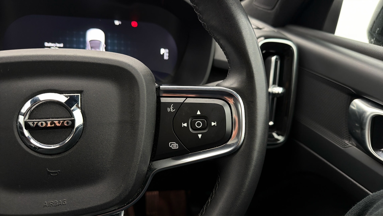 Used Volvo C40 2022 for sale - 78084625: Photo 24