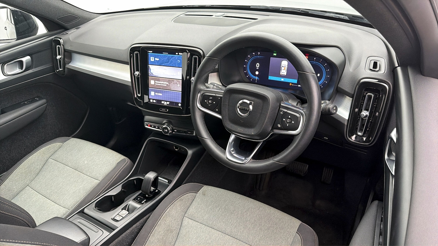 Used Volvo XC40 2022 for sale - 77915508: Photo 9