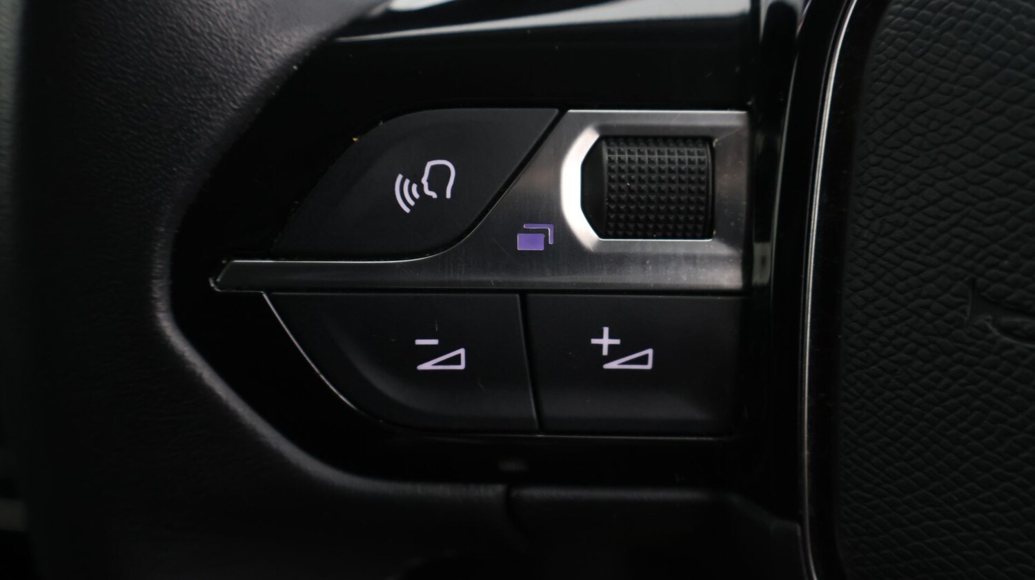 Used Peugeot 2008 2022 for sale - 77618696: Photo 24