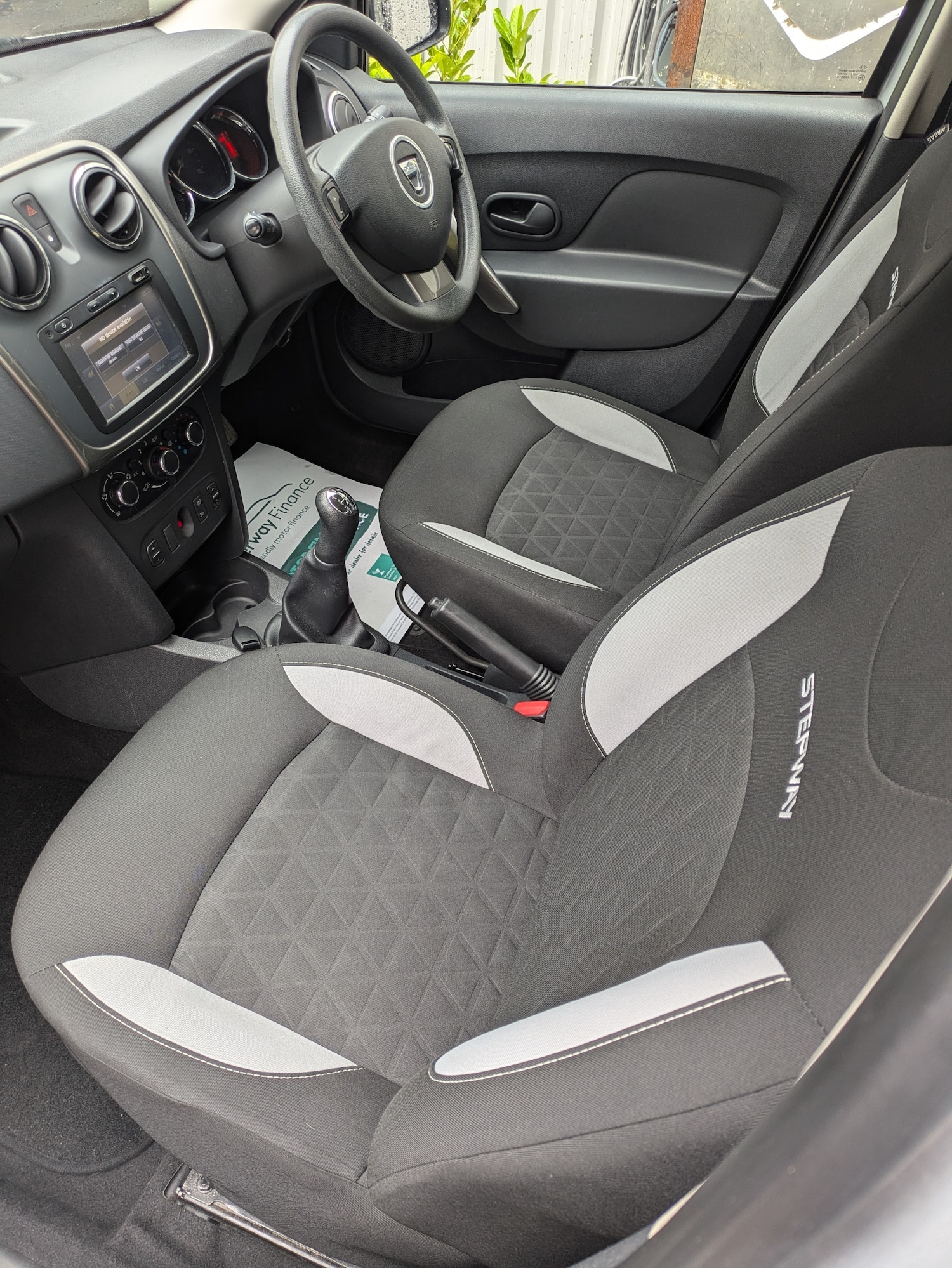 Used Dacia Sandero Stepway 2015 for sale - 76182415: Photo 10