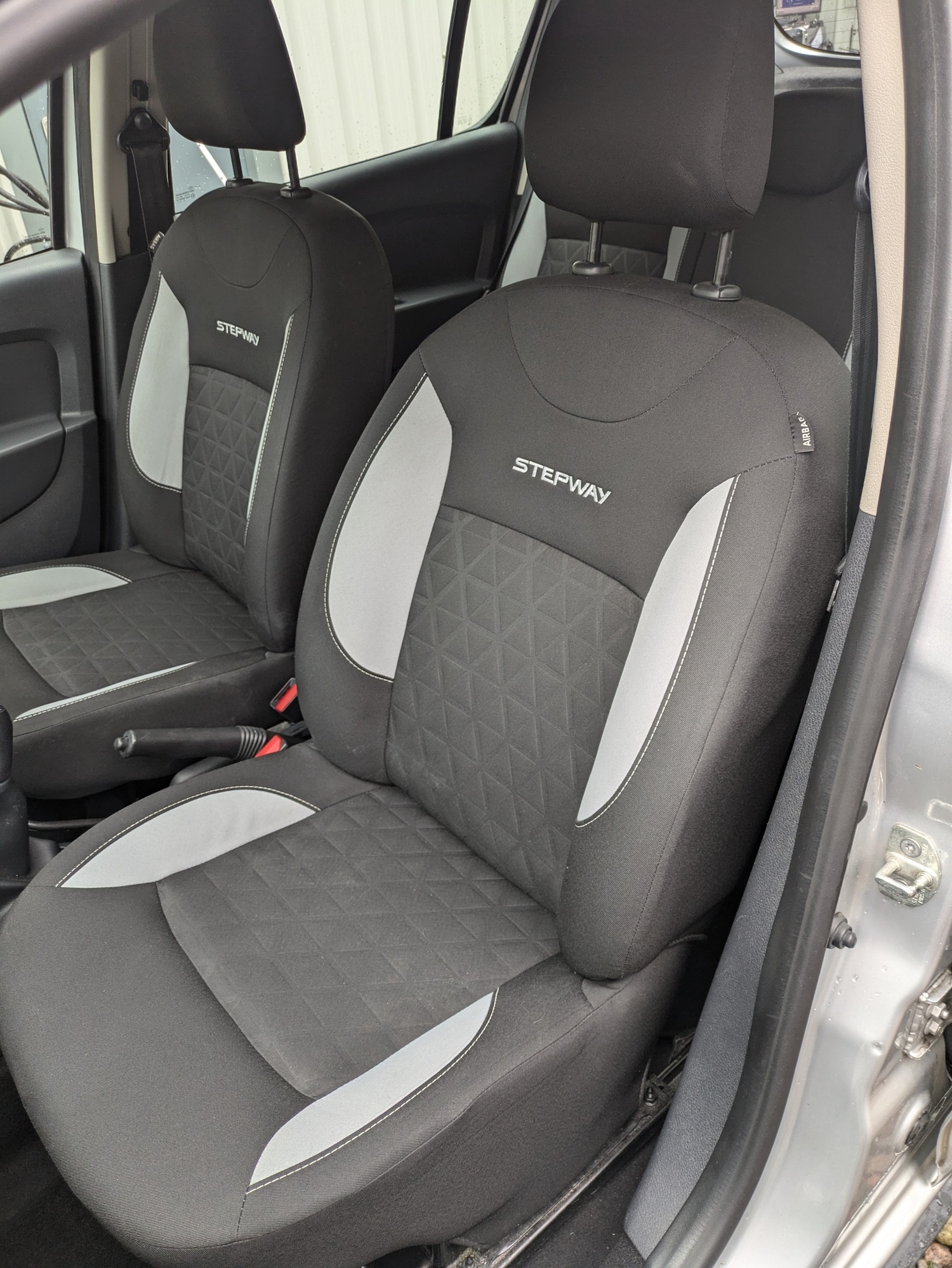 Used Dacia Sandero Stepway 2015 for sale - 76182415: Photo 11