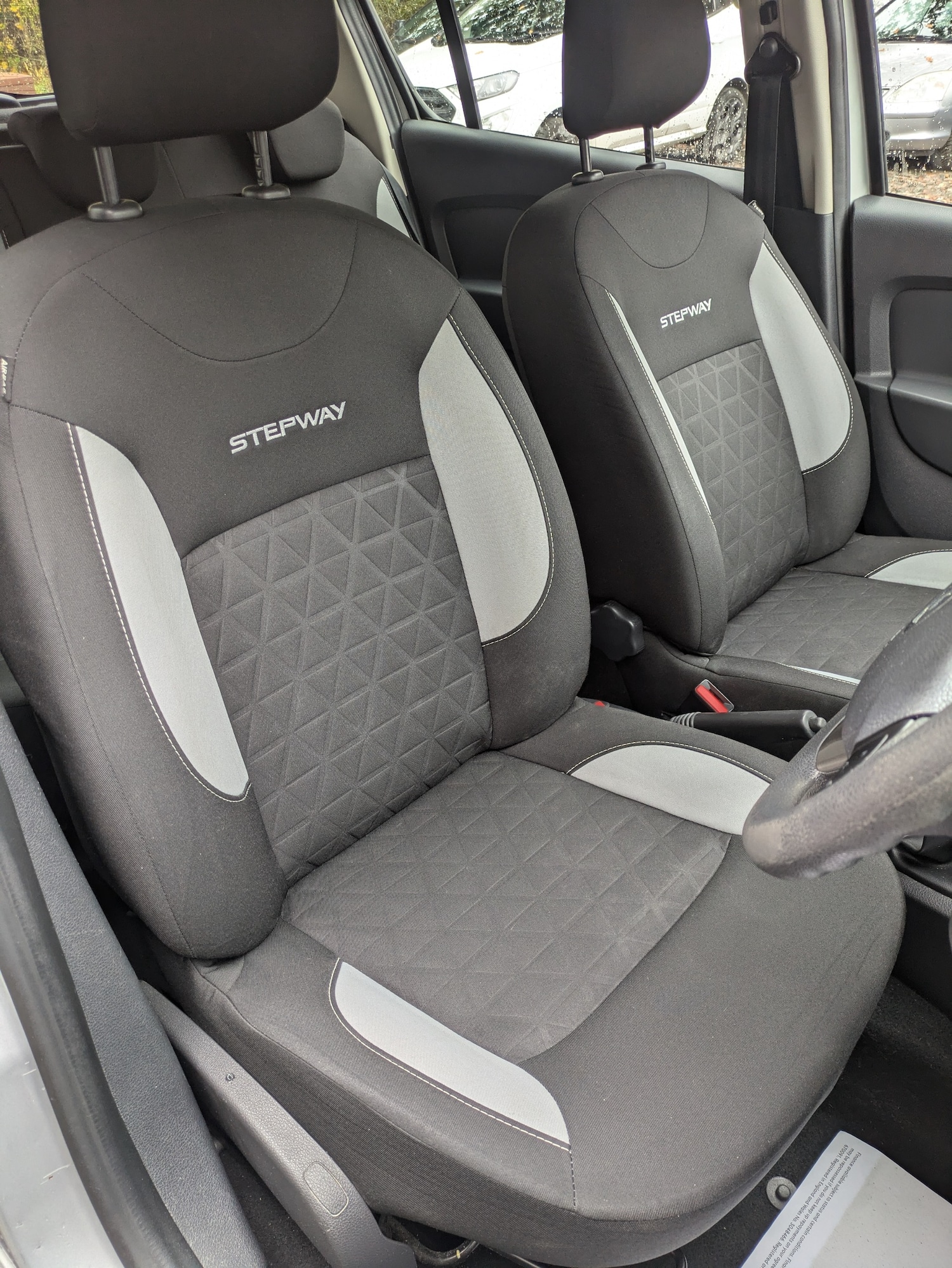 Used Dacia Sandero Stepway 2015 for sale - 76182415: Photo 12