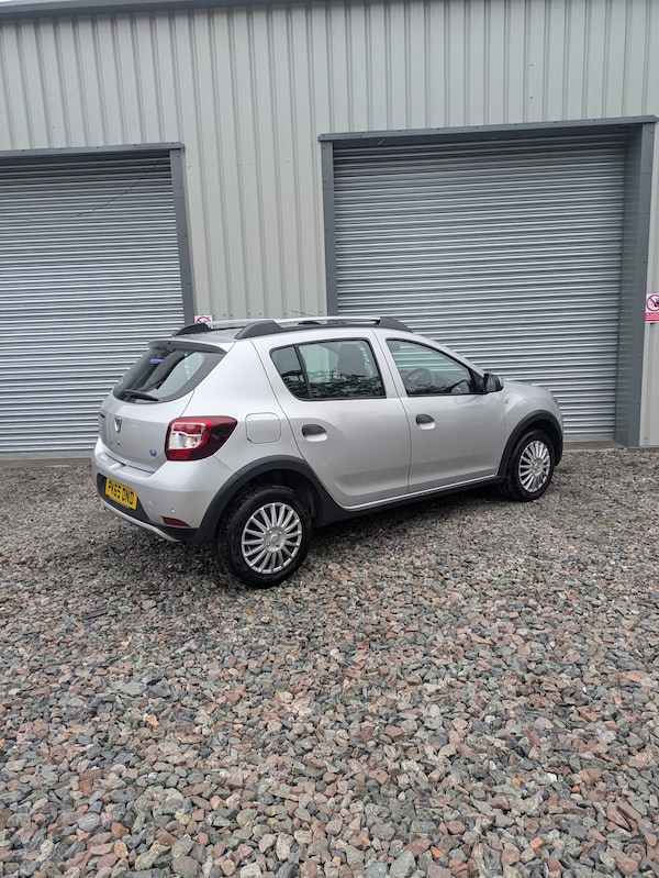 Used Dacia Sandero Stepway 2015 for sale - 76182415: Photo 8