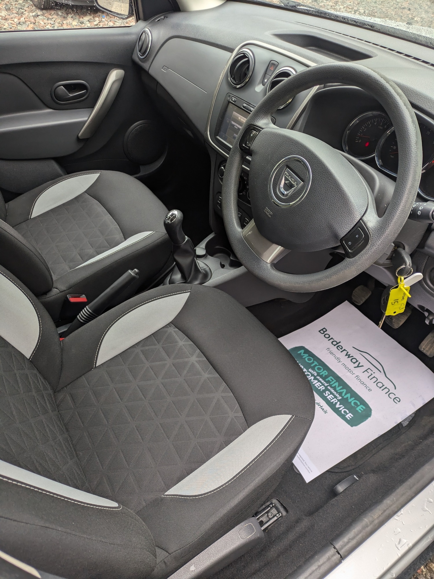 Used Dacia Sandero Stepway 2015 for sale - 76182415: Photo 9