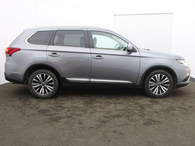 Used Mitsubishi Outlander 2020 for sale - 77493912: Photo 3
