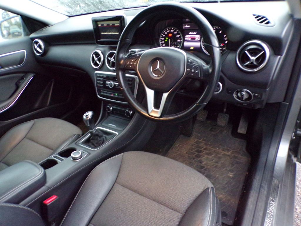 Used Mercedes-Benz A-Class 2014 for sale - 77607953: Photo 12