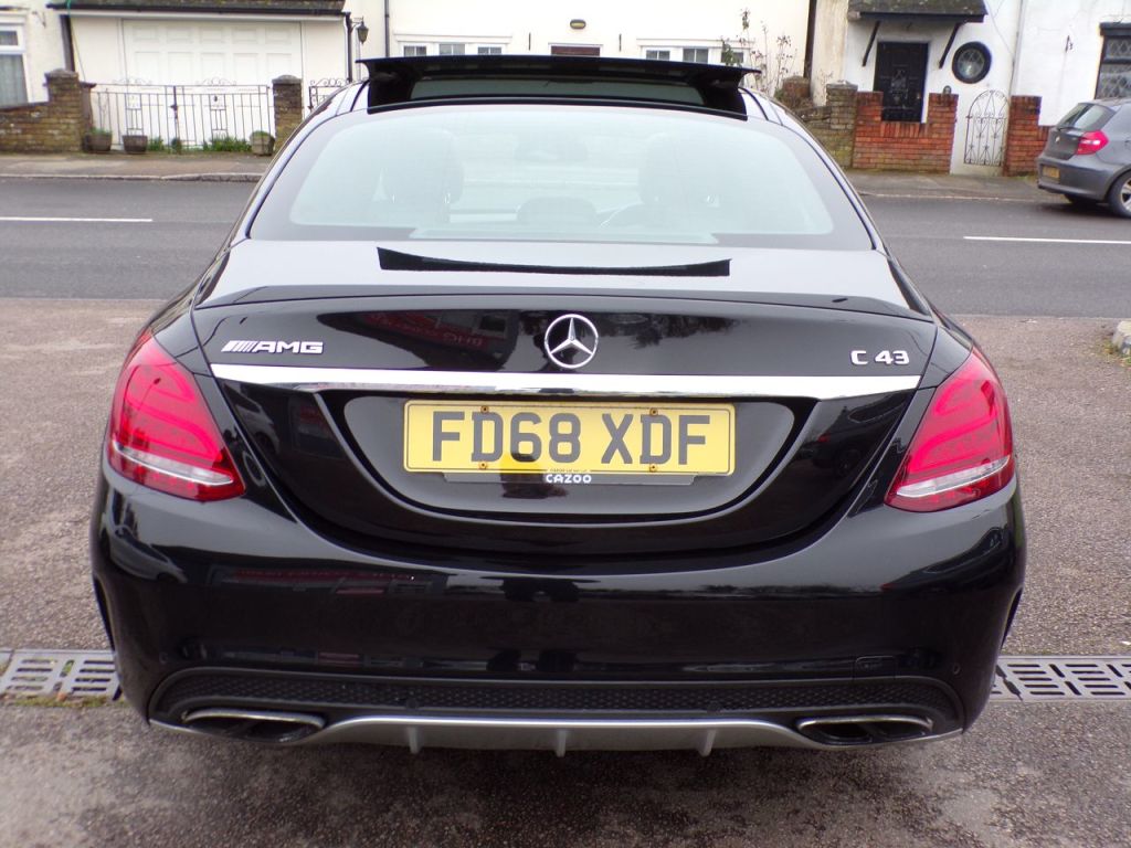 Used Mercedes-Benz C Class 2018 for sale - 77791911: Photo 10