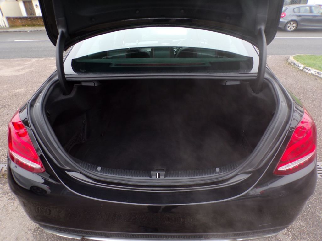 Used Mercedes-Benz C Class 2018 for sale - 77791911: Photo 16