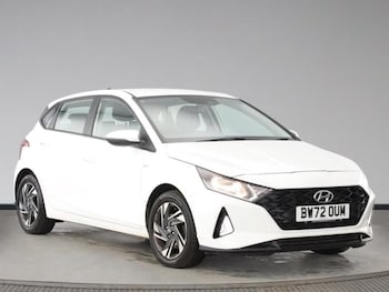 Used Hyundai i20 2023 for sale - 77850537: Photo