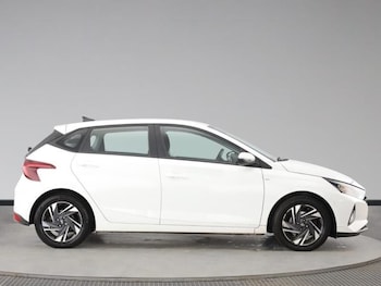 Used Hyundai i20 2023 for sale - 77850537: Photo