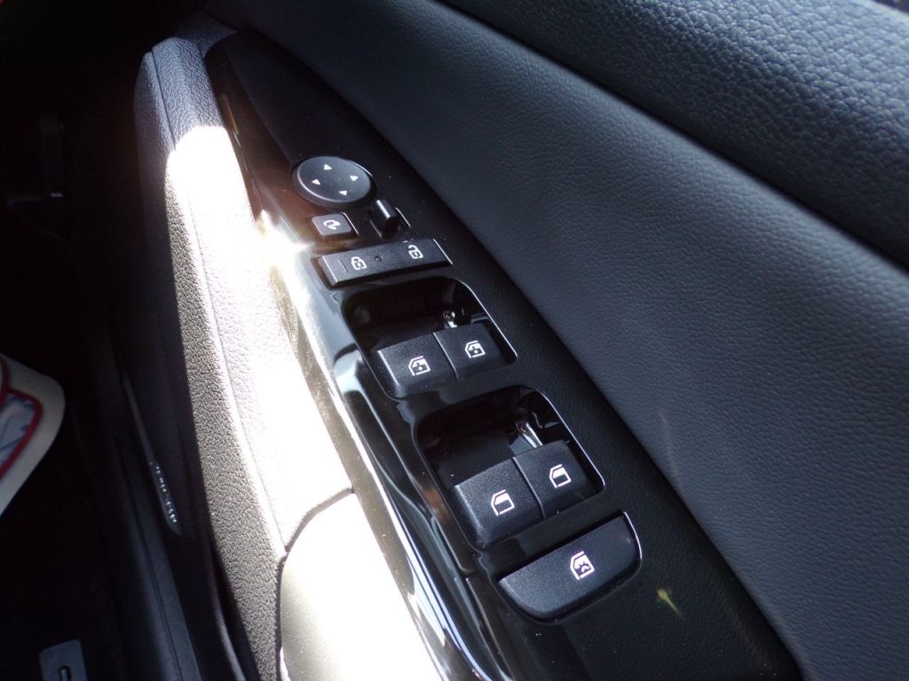 Used Kia Sportage 2023 for sale - 77679903: Photo 30