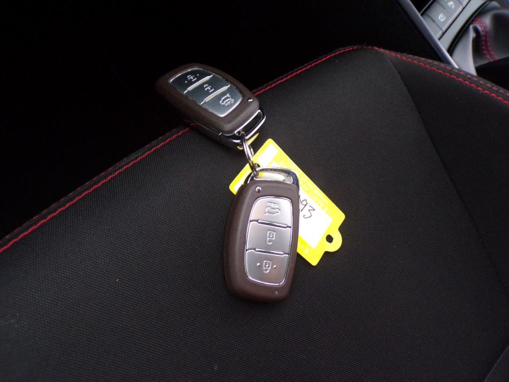 Used Hyundai i20 2023 for sale - 78002220: Photo 24