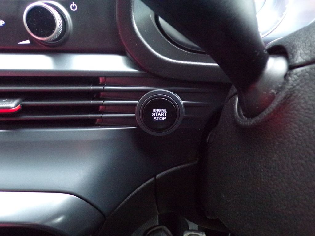 Used Hyundai i20 2023 for sale - 78002220: Photo 35