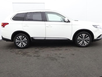 Used Mitsubishi Outlander 2020 for sale - 77493902: Photo