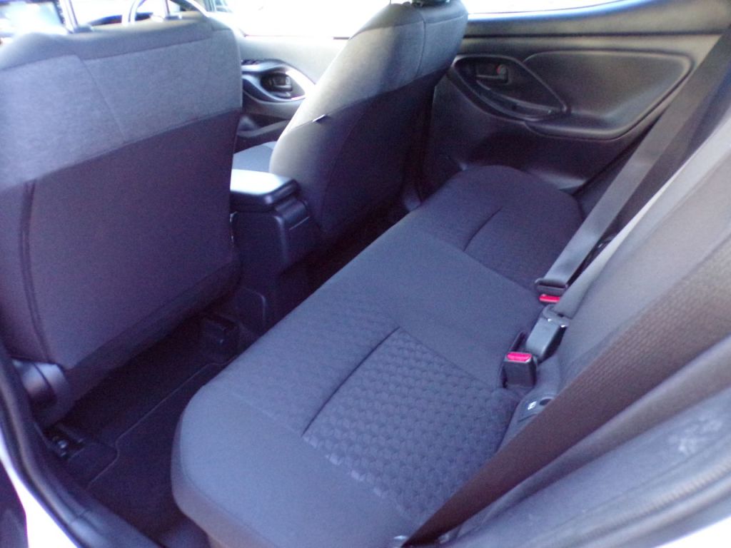 Used Toyota Yaris 2022 for sale - 77336560: Photo 12