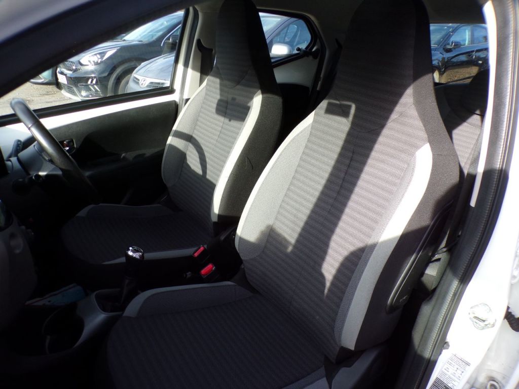 Used Toyota AYGO 2019 for sale - 77336579: Photo 18