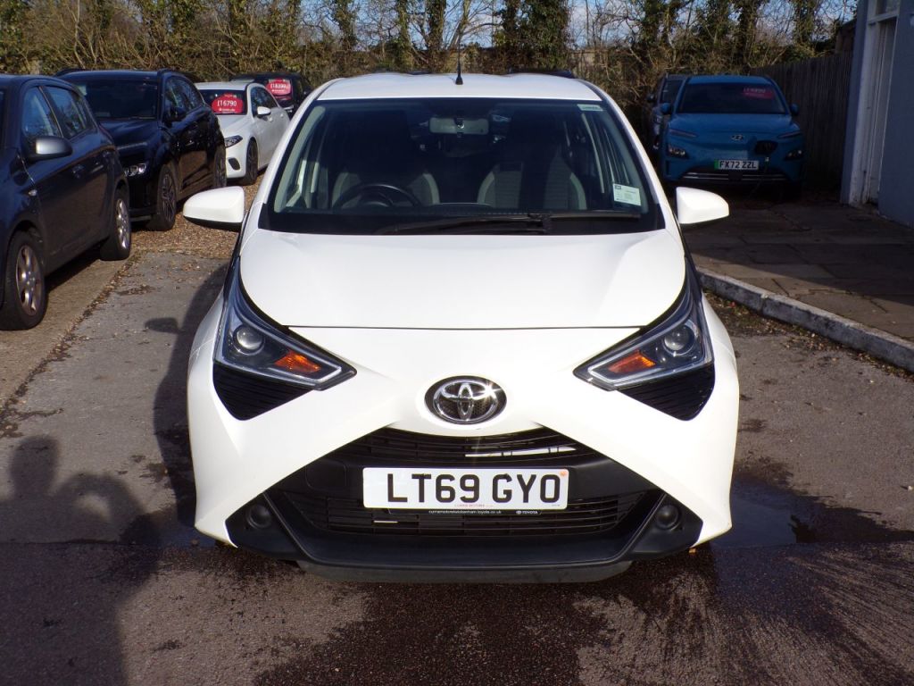 Used Toyota AYGO 2019 for sale - 77336579: Photo 3