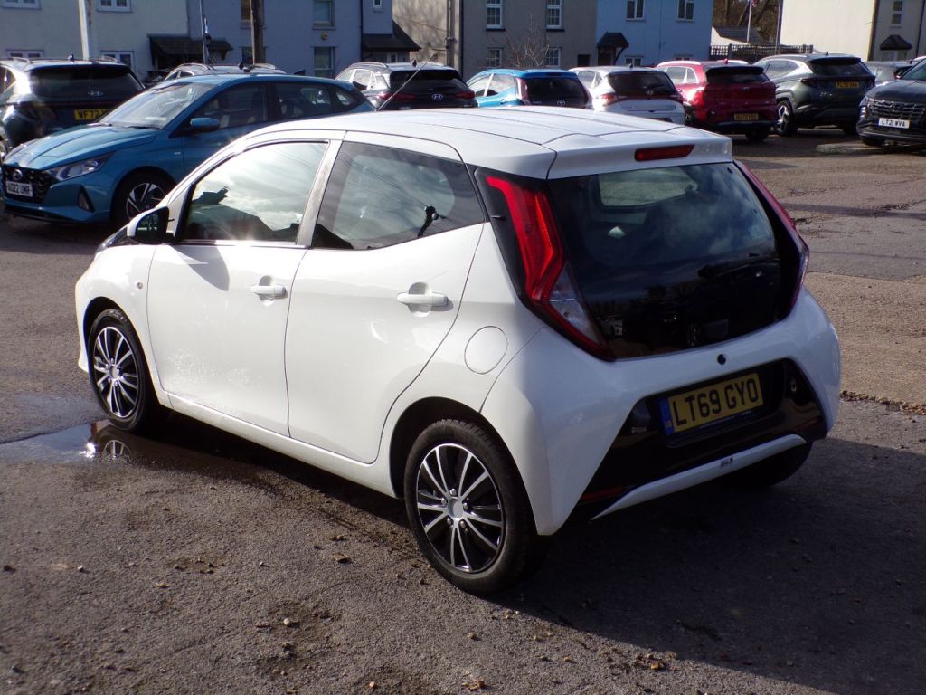 Used Toyota AYGO 2019 for sale - 77336579: Photo 8