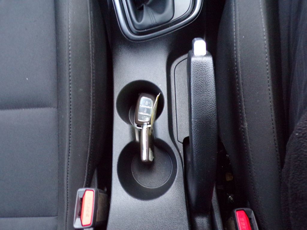 Used Hyundai i20 2023 for sale - 77336608: Photo 24