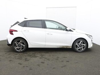 Used Hyundai i20 2023 for sale - 77336608: Photo