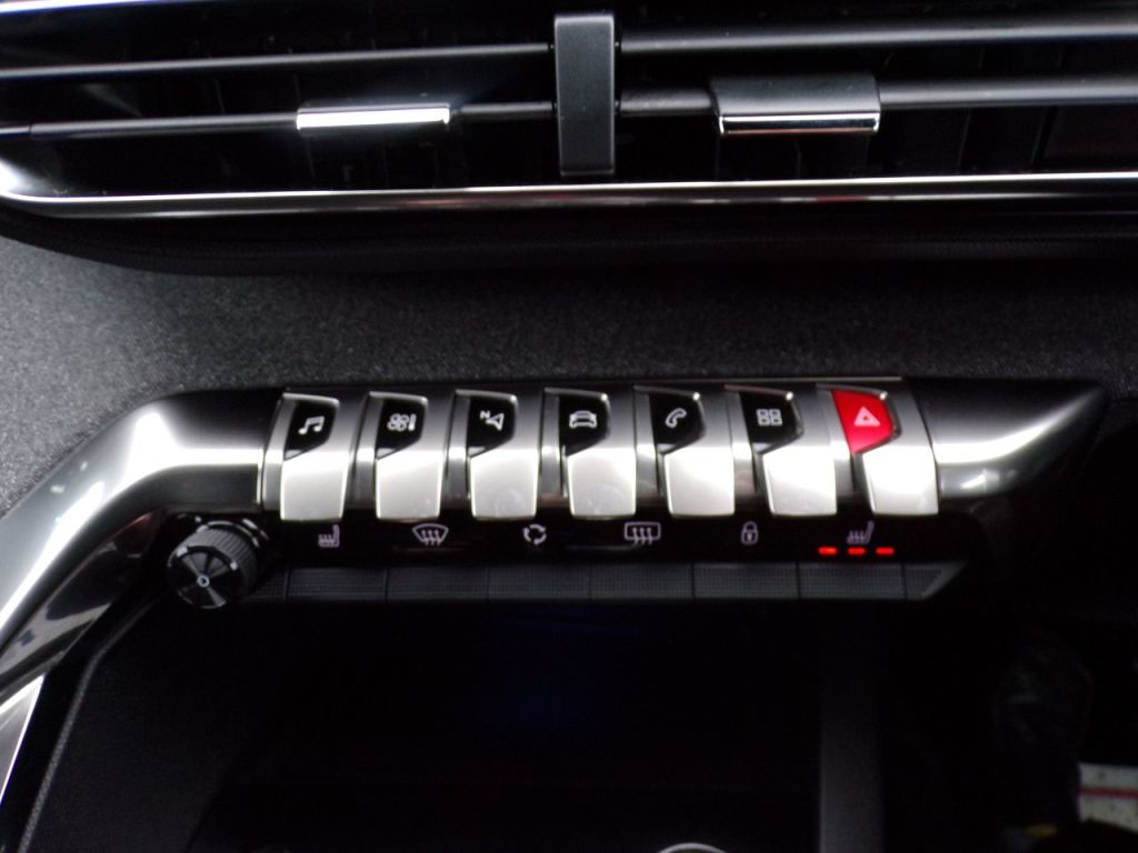 Used Peugeot 5008 2020 for sale - 77336617: Photo 23